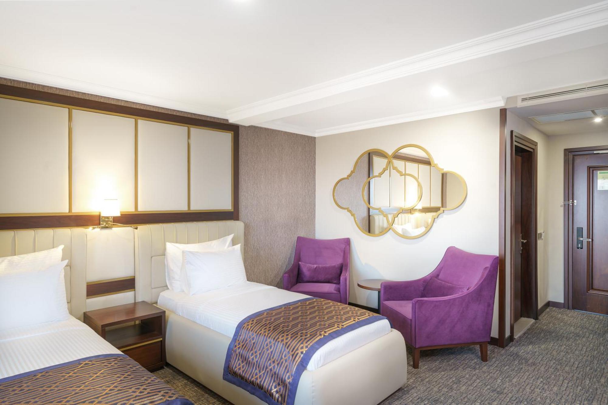 Ramada Plaza By Wyndham Silivri Hotel Exterior foto