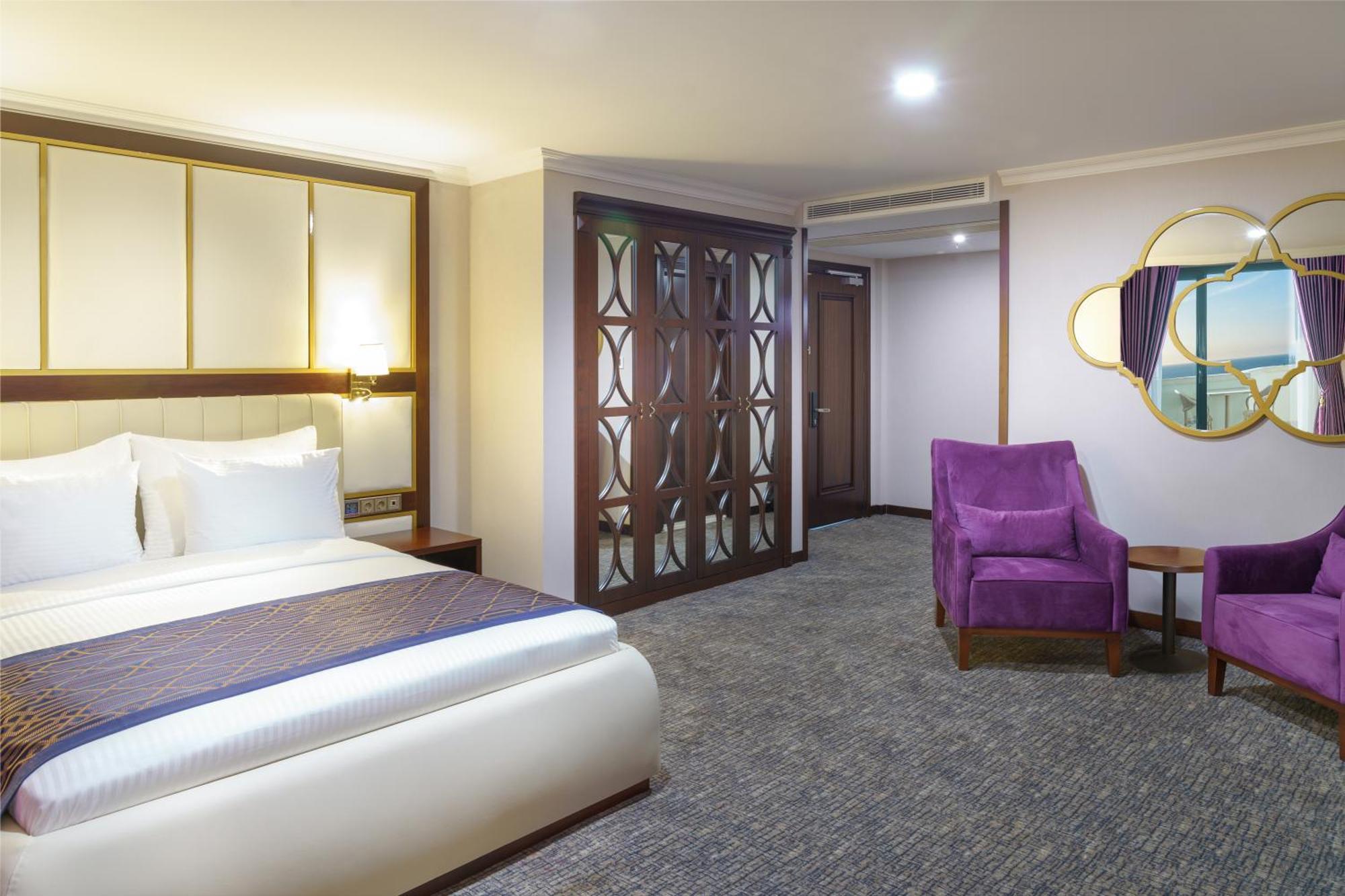 Ramada Plaza By Wyndham Silivri Hotel Exterior foto
