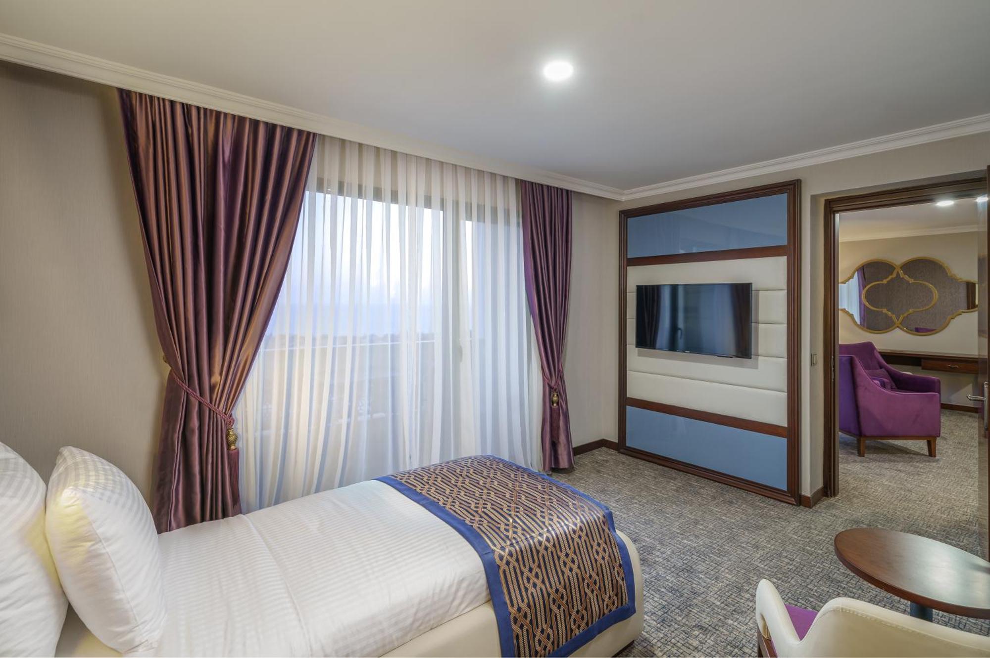 Ramada Plaza By Wyndham Silivri Hotel Exterior foto